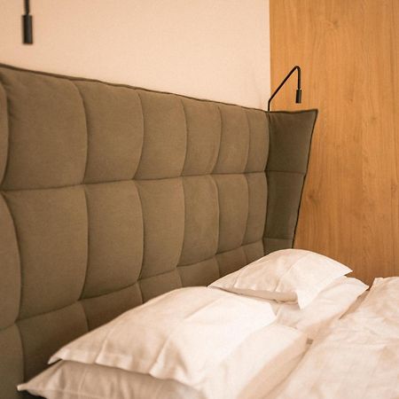 Hotel Cristallo Solda Bagian luar foto